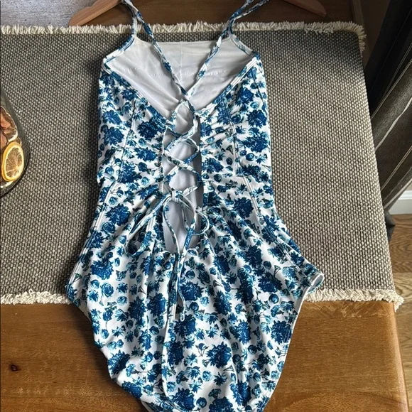 Albion Santorini Weekender one piece swimsuit M - Picture 6 of 10